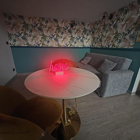 Lux Loft In Centro Apartment Бари Екстериор снимка